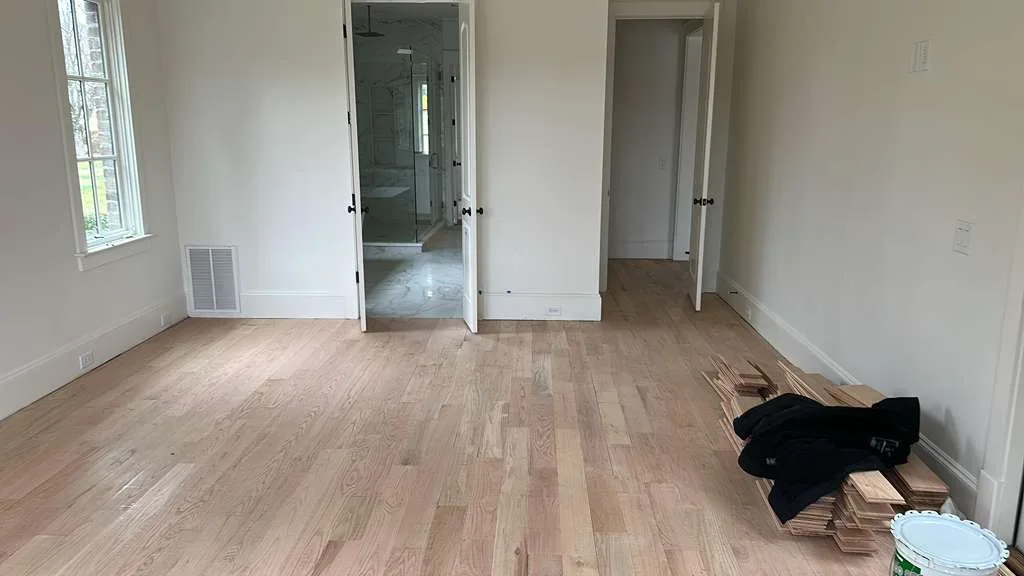 What goes into a laminate staircase