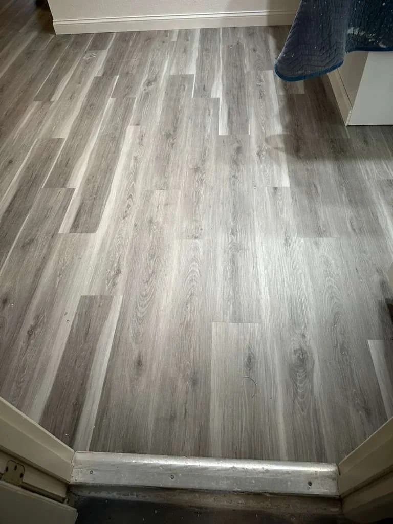 Why vinyl suits slab homes and high humidity